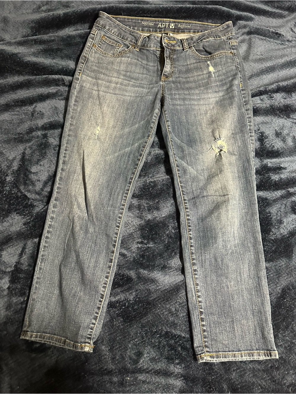 Apt. 9 Women's Straight Leg Jeans in Faded Black with Distressing